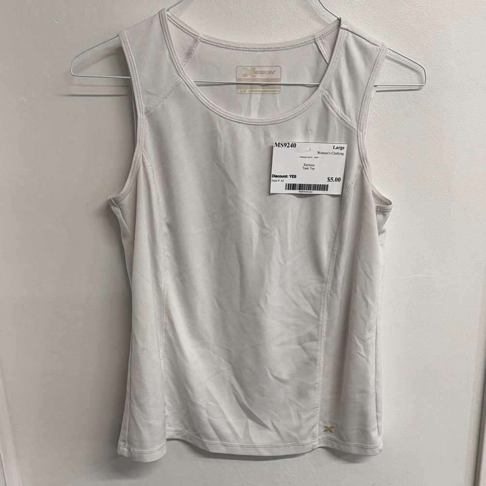 Xersion Women's White Tank Top